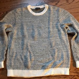 Men’s knit sweater